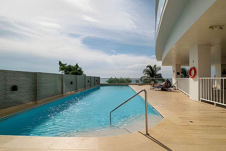 1 Bedroom Sea View. Pool and Spa