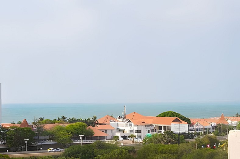 2 Bedrooms Jacuzzi and Sea View. Beach Front